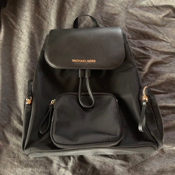 Michael Kors Abbey Cargo Nylon Drawstring Backpack Black NWOT - Picture 1 of 3